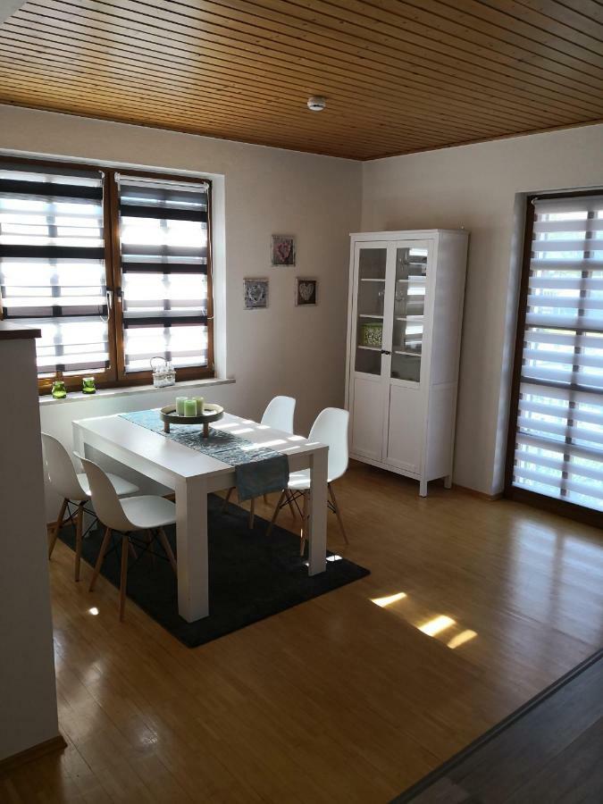 Apartment Ferienwohnung Emmerthal Auch Fuer Monteure Fewo Luaran gambar